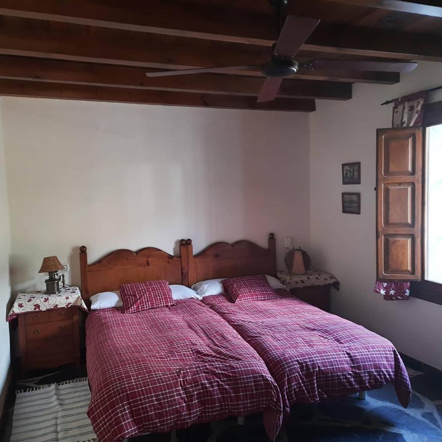 Palacio Viejo De Las Corchuelas Torrejón el Rubio Exteriör bild