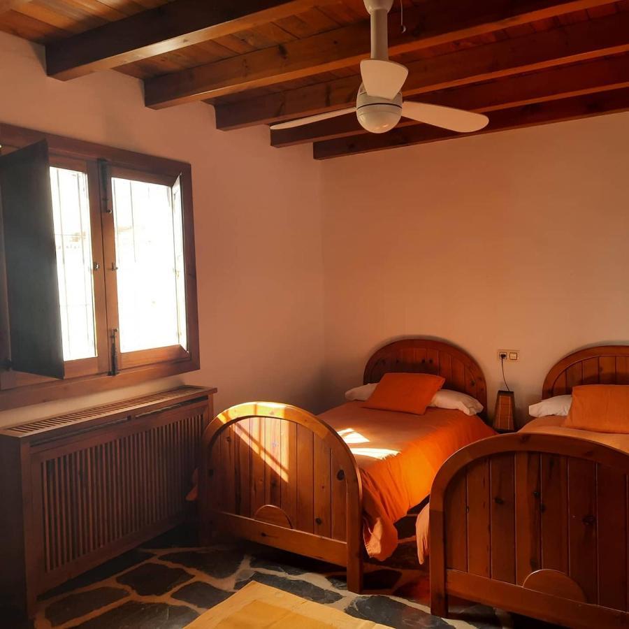 Palacio Viejo De Las Corchuelas Torrejón el Rubio Exteriör bild
