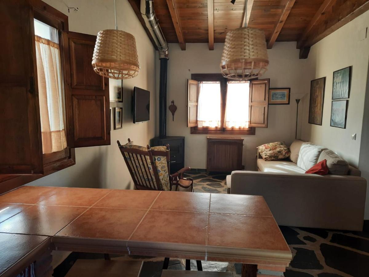 Palacio Viejo De Las Corchuelas Torrejón el Rubio Exteriör bild