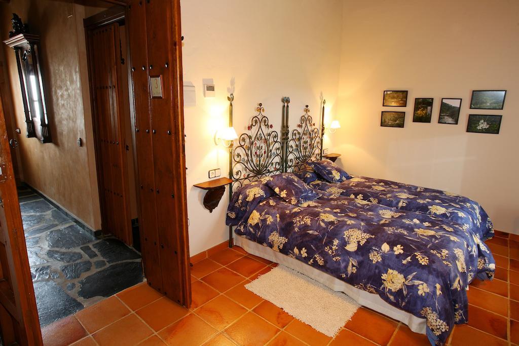 Palacio Viejo De Las Corchuelas Torrejón el Rubio Rum bild