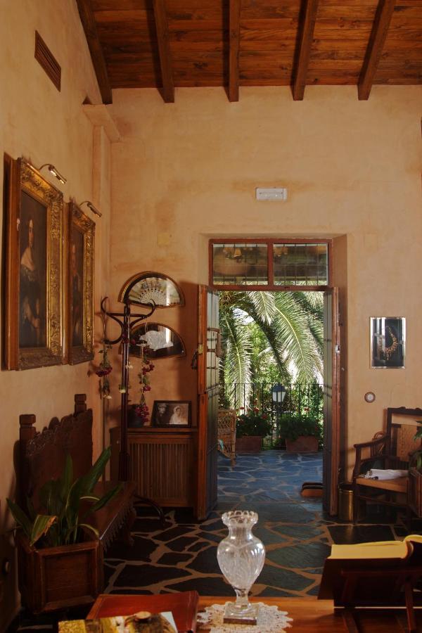 Palacio Viejo De Las Corchuelas Torrejón el Rubio Exteriör bild